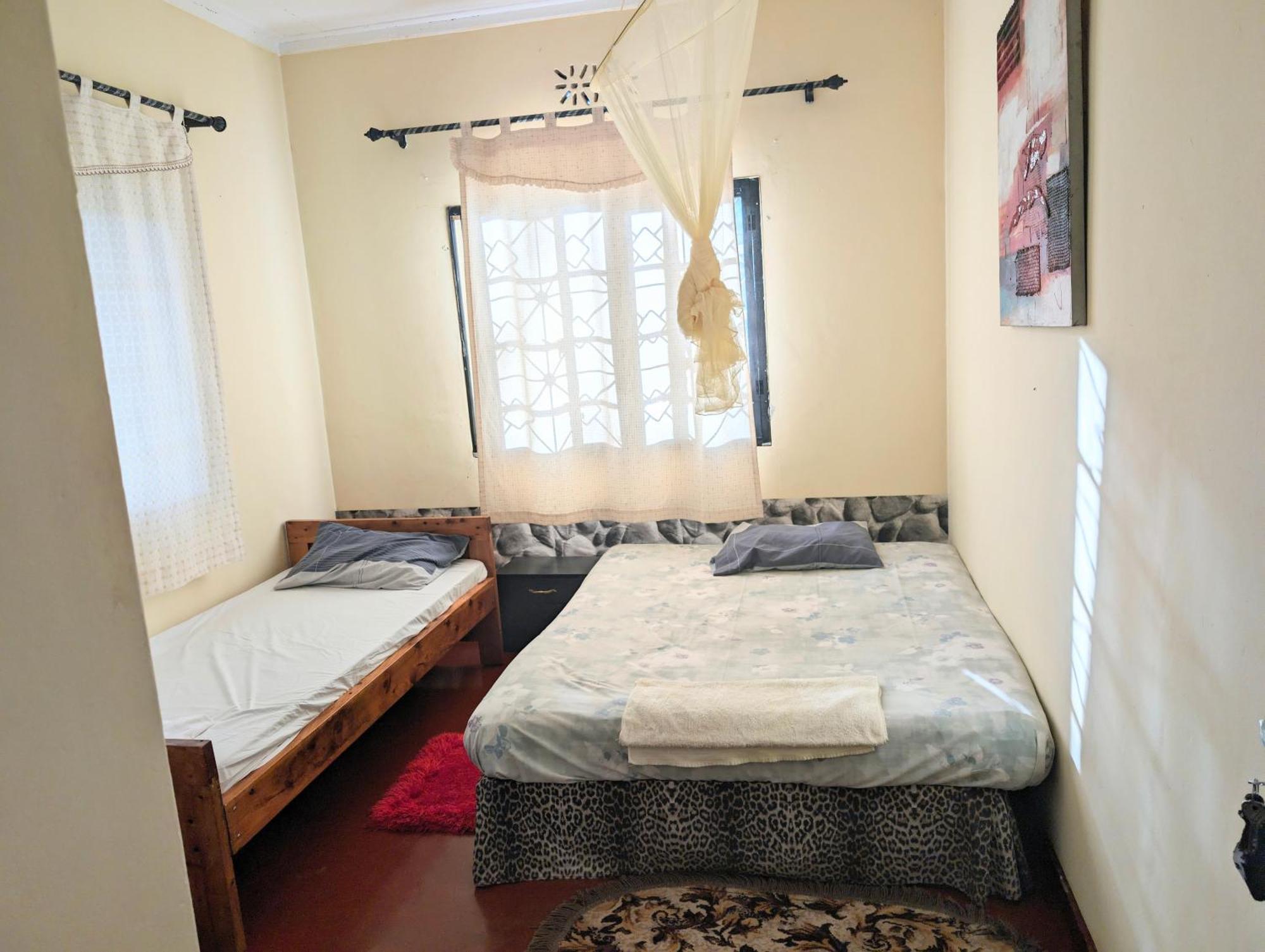 Dans place Moshi Extérieur photo