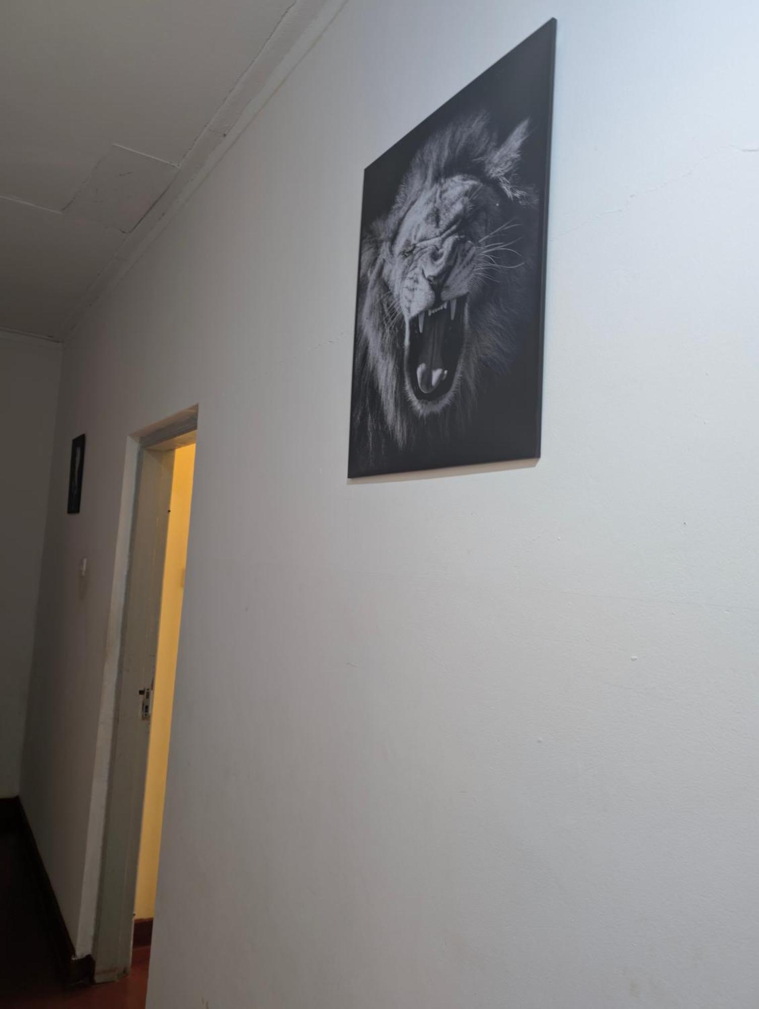 Dans place Moshi Extérieur photo